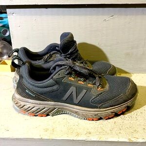 New balance woman’s sneakers